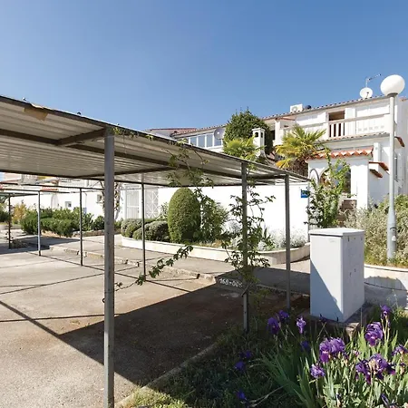 Stunning In With Wifi Apartament Barbariga